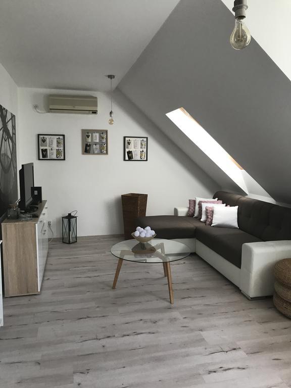 Arany Apartman Seghedin Exterior foto
